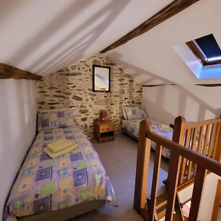 Charming And Spacious With Shared Pool Saint-Saud-Lacoussière